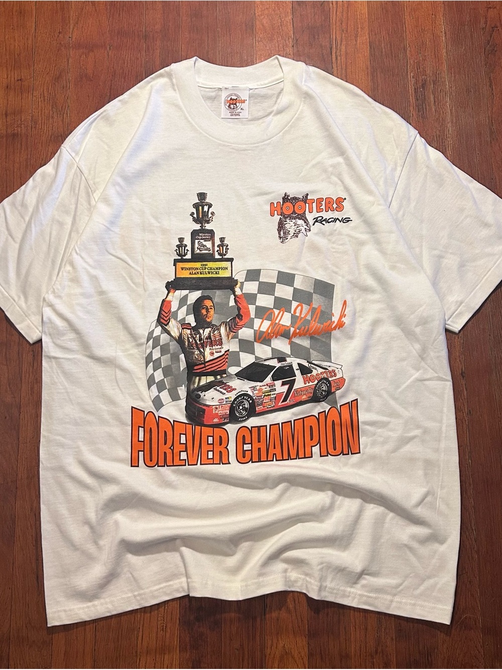 Vintage ‘90s NASCAR Alan Kulwicki Hooters Racing Double Sided Graphic T-shirt XL